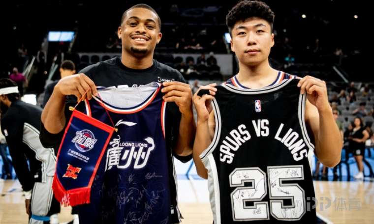 NBA季前賽-馬刺31分大勝廣州 文科9分10籃板 陳國豪13分